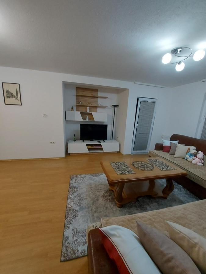 Apartman Riki